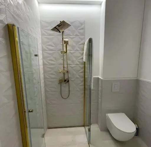 شقة W Modernistycznej Kamienicy W Gdyni *